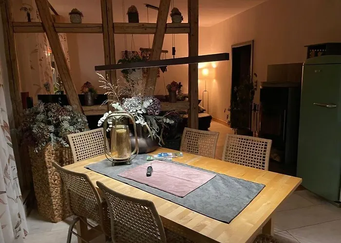 Place To Be Modern Retreat *