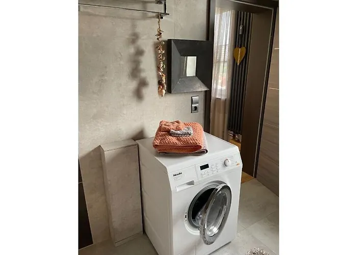 Place To Be Modern Retreat *